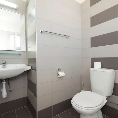 Apart-hotel Eligonia 3*